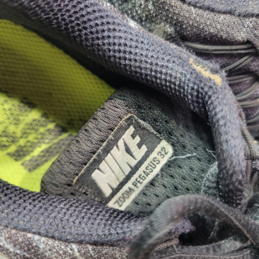 Nike Air Zoom Pegasus 32 Black Grey Running Shoes 805939-001 Womens 5.5 Mens 4 - Picture 3 of 8